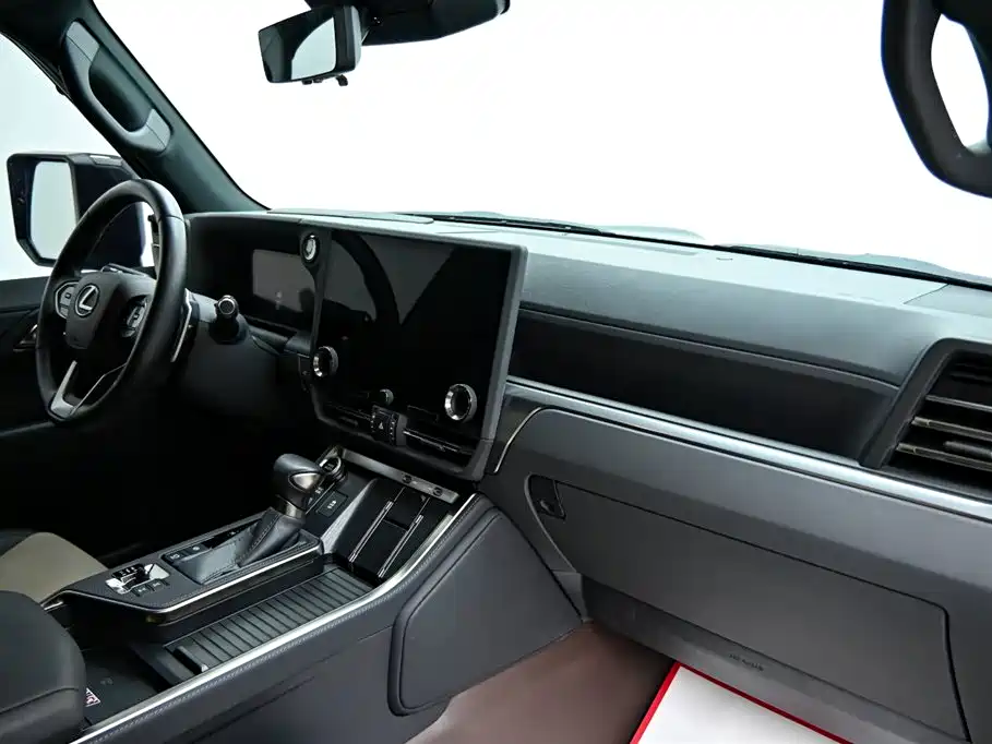 Lexus GX 2024 OVERTRAIL Summit Edition фото 16