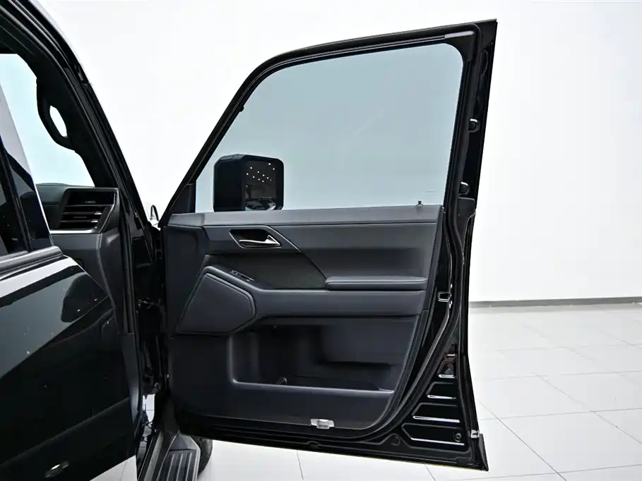 Lexus GX 2024 OVERTRAIL Summit Edition фото 18