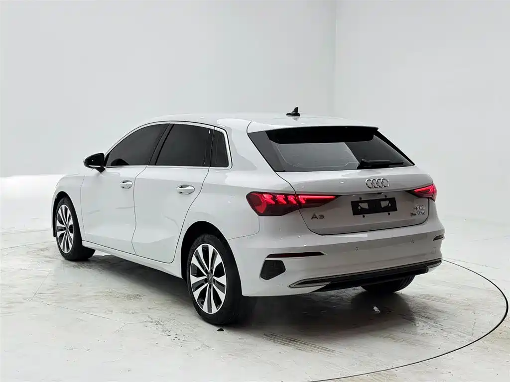Audi A3 2021 Sportback 35 TFSI Progressive Sport фото 4