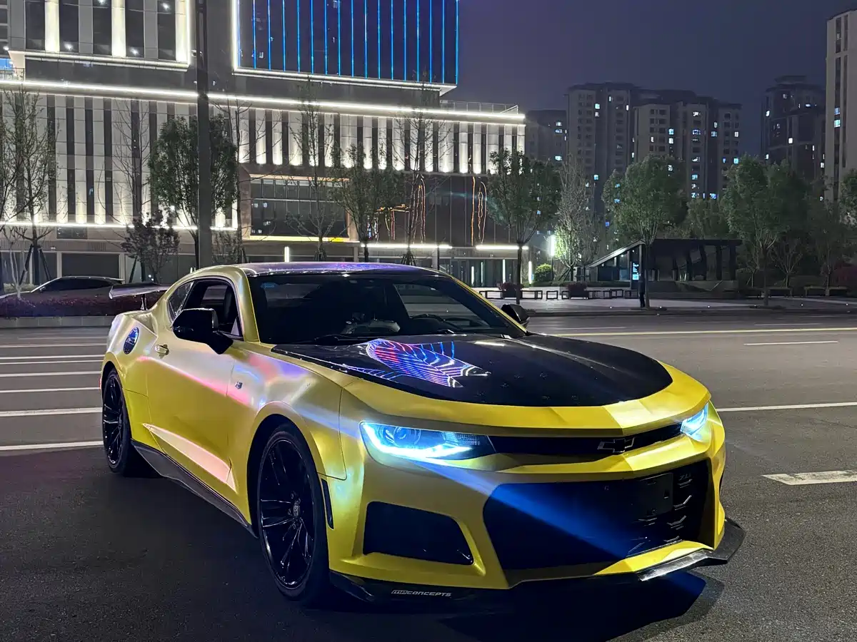 Chevrolet Camaro 2017 2.0T RS фото 5