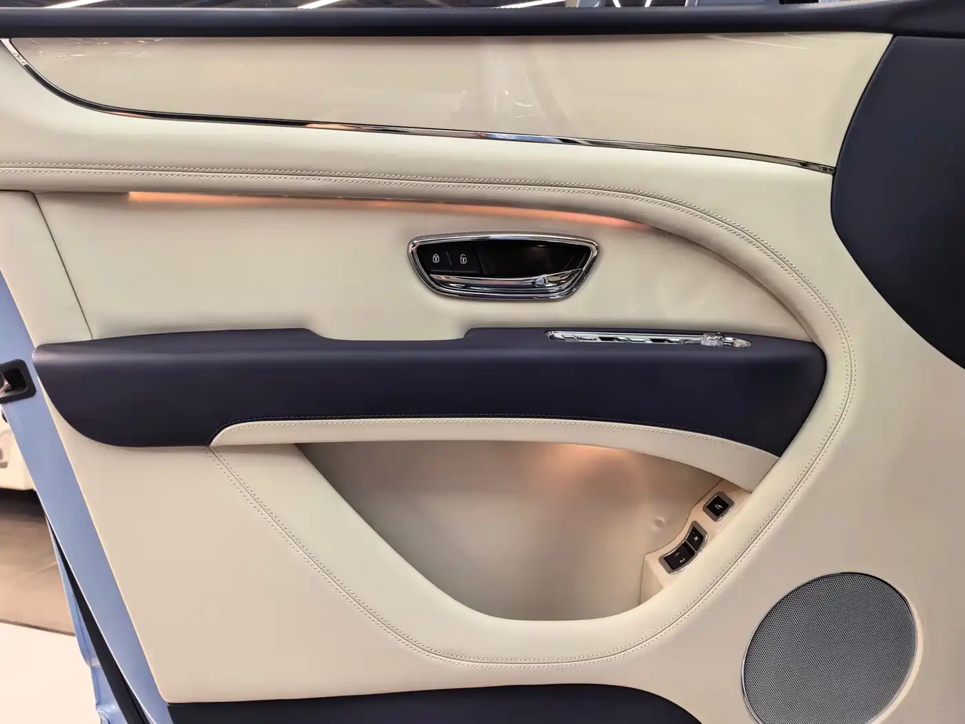 Bentley Bentayga 2025 2026 4.0T V8