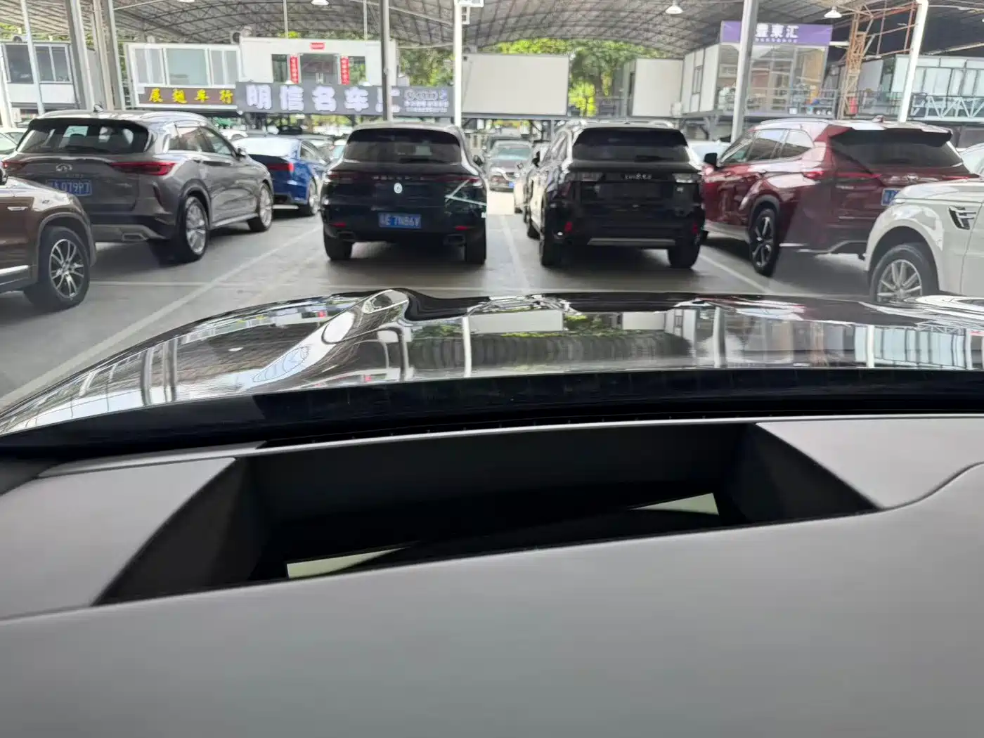 NIO ES8 2025 2025 Model 6-Seat Executive Luxury Edition
