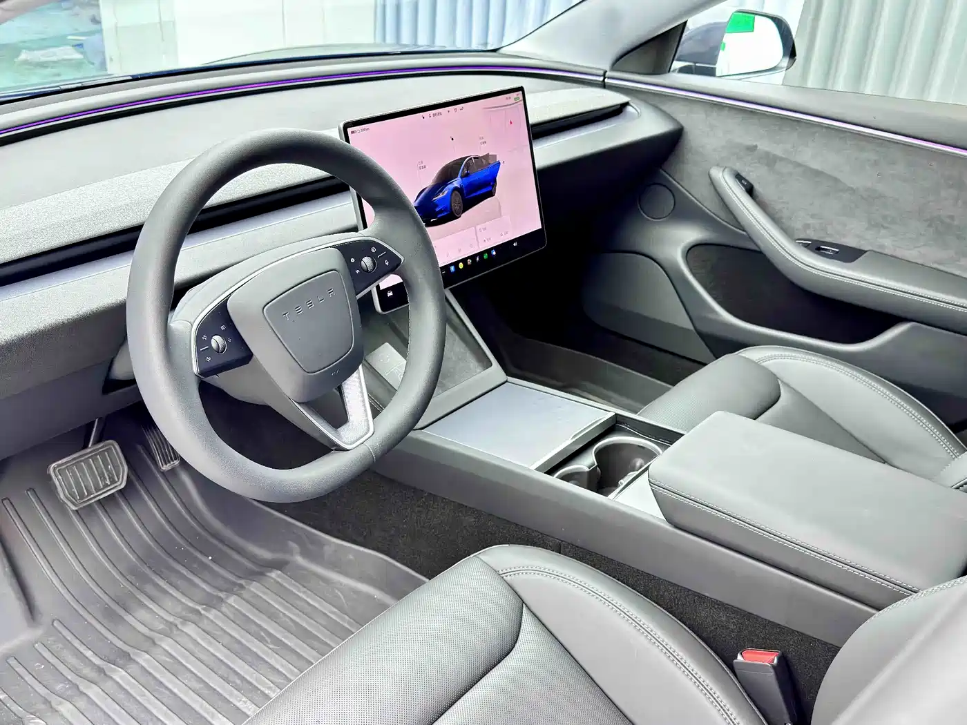 Photo 9 - Tesla Model 3