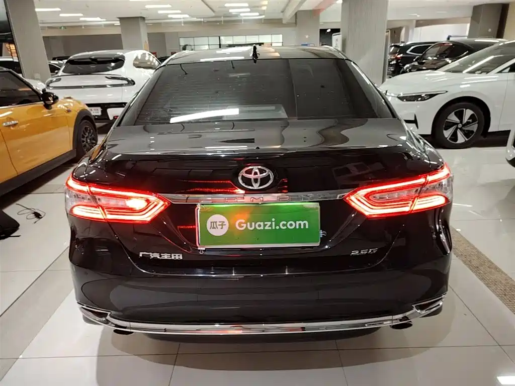 Toyota Camry 2023 2.5G Luxury Edition фото 6