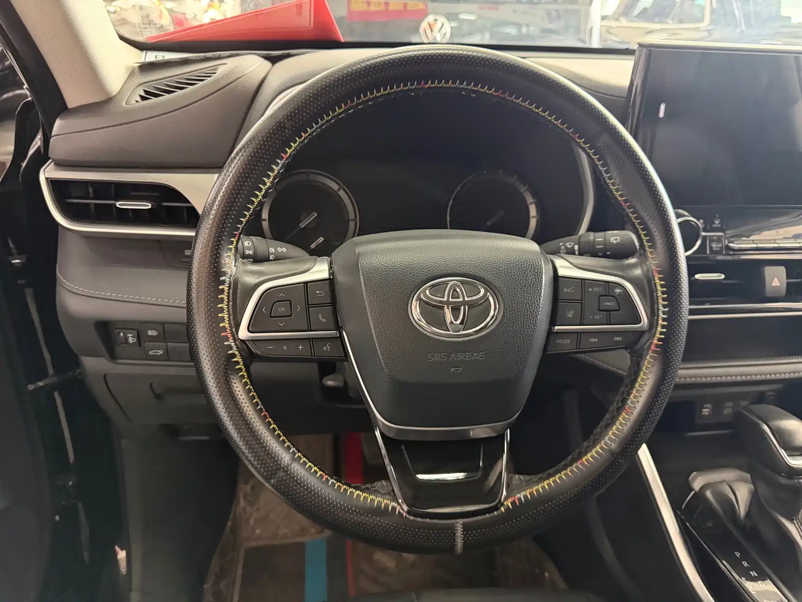 Photo 15 - Toyota Highlander