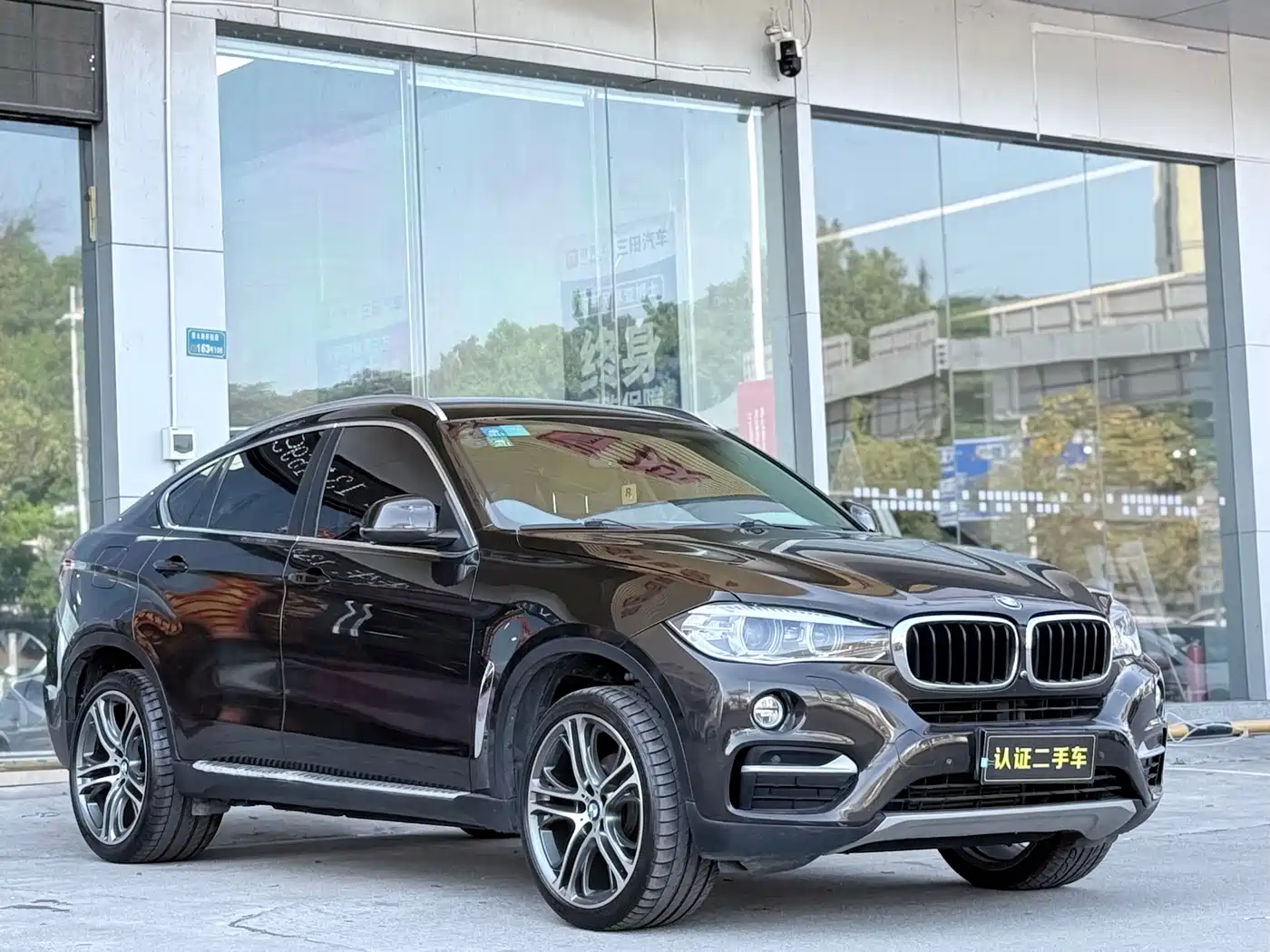 BMW X6 2015 xDrive35i Luxury Model фото 3