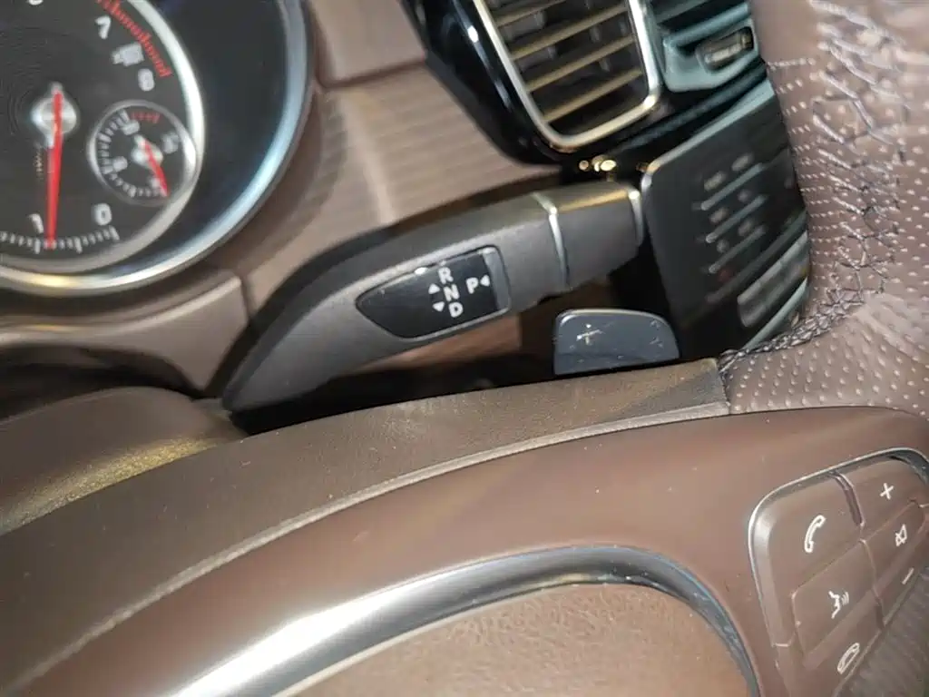 Mercedes-Benz GLE 2019 GLE 320 4MATIC Dynamic Ultimate Edition фото 14