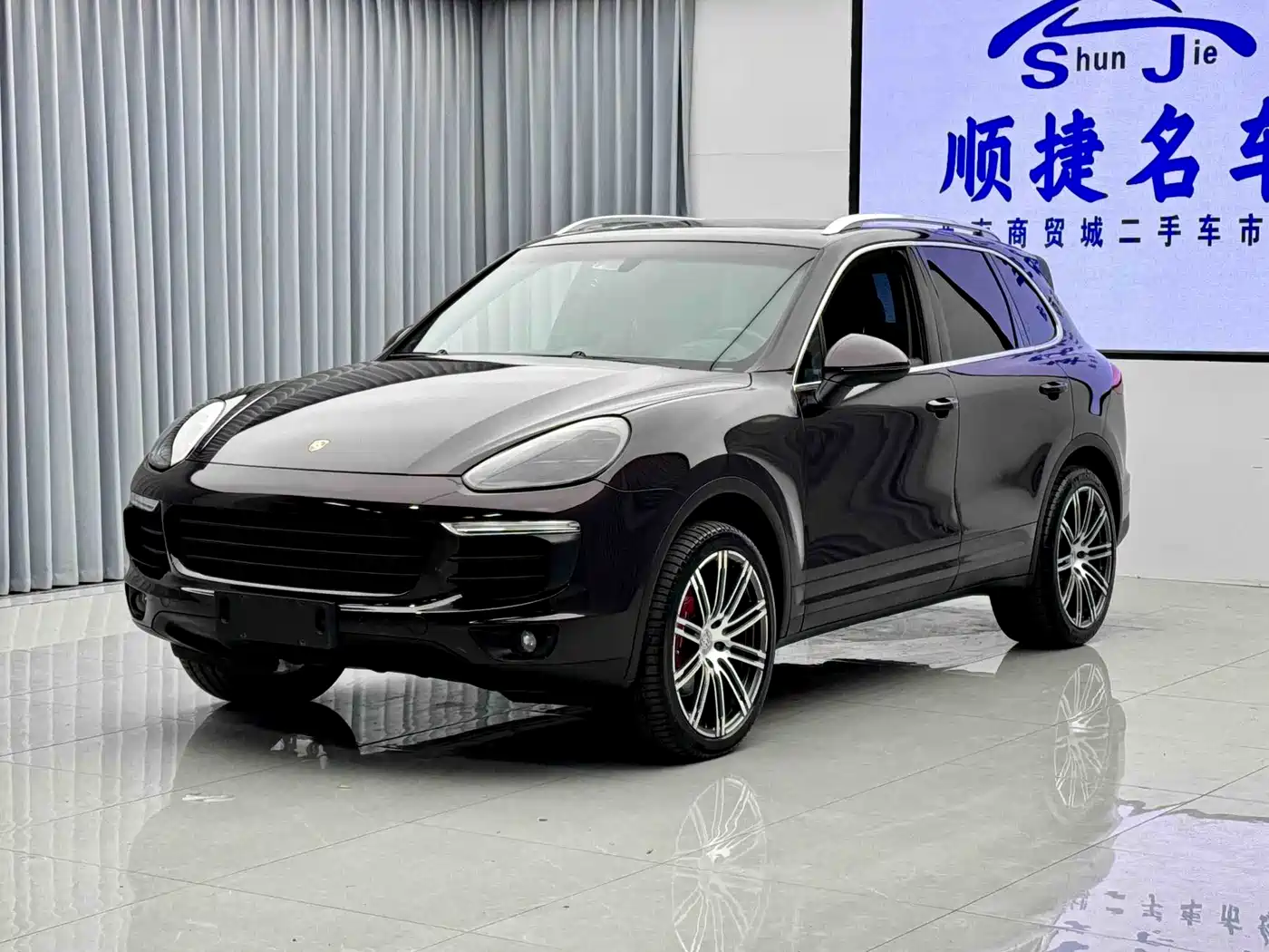 Porsche Cayenne 2015 Cayenne 3.0T фото 2