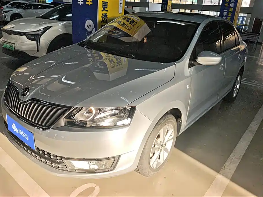 Škoda Rapid 2016 1.6L Automatic Pioneer Edition