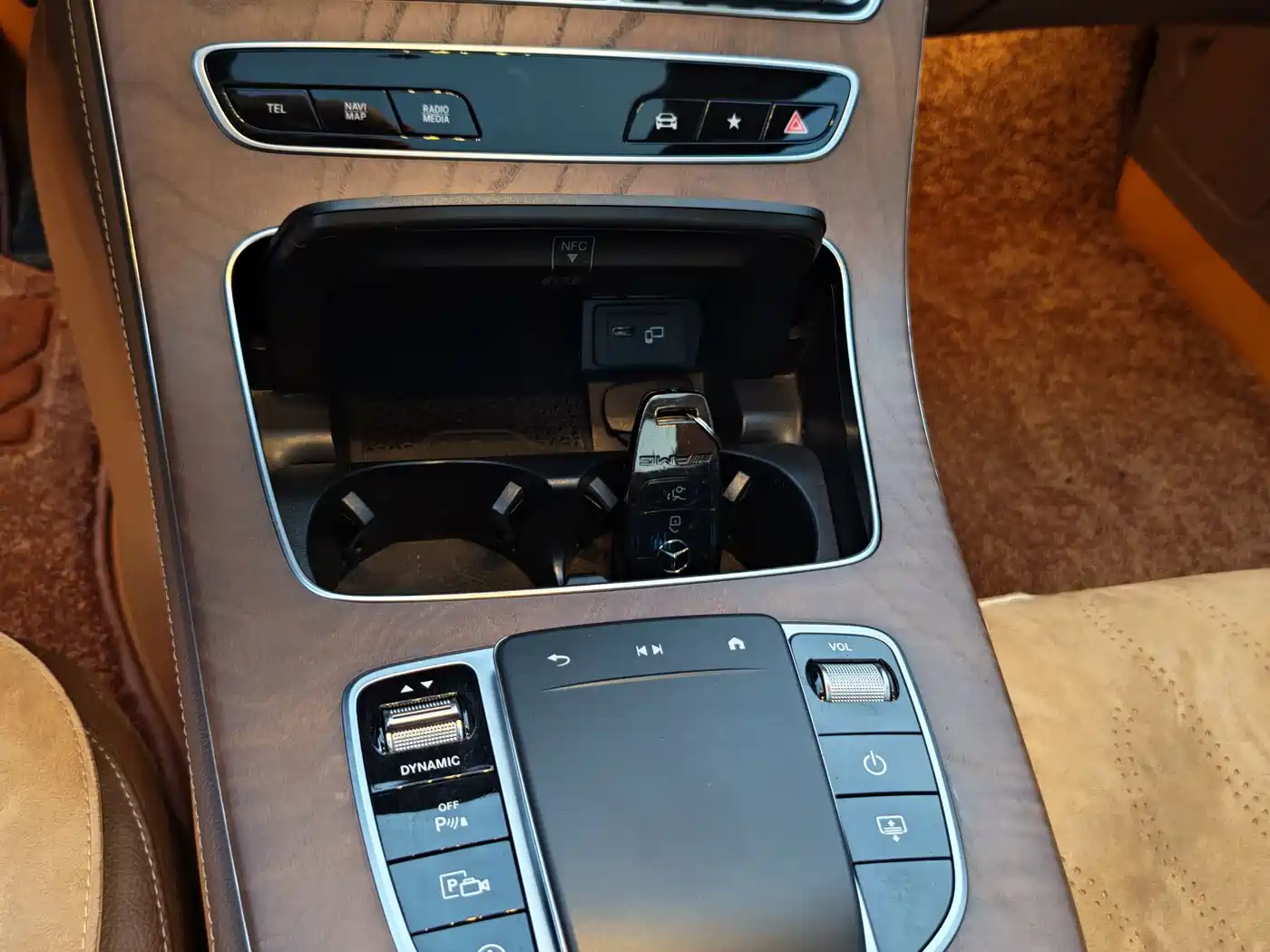 Mercedes-Benz E-Class 2021 E 300 L Luxury фото 9