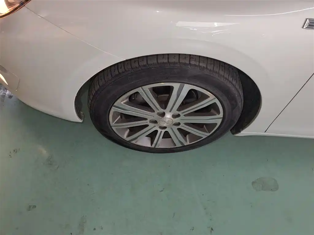 Peugeot 408 2015 Model 1.2T Automatic Luxury Edition фото 22