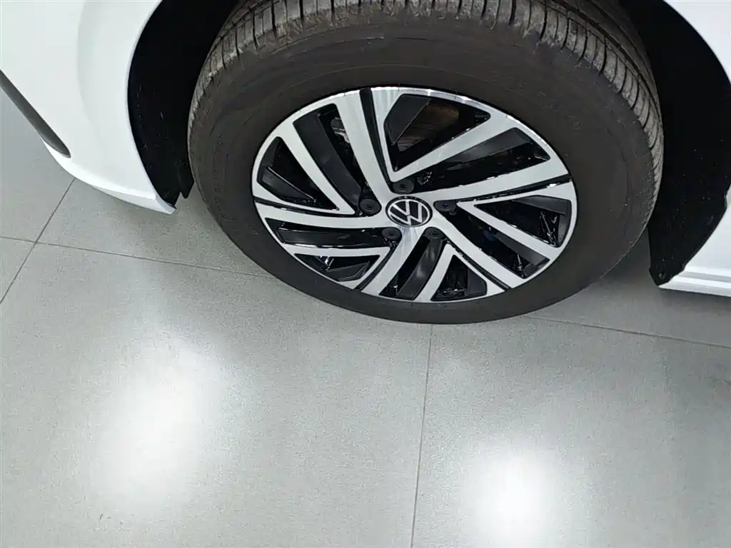 Volkswagen Lavida 2024 Model 300TSI DSG Starlight Leading Edition фото 23
