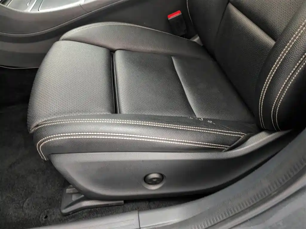 Mercedes-Benz GLA 2018 GLA 200 Fashion фото 20