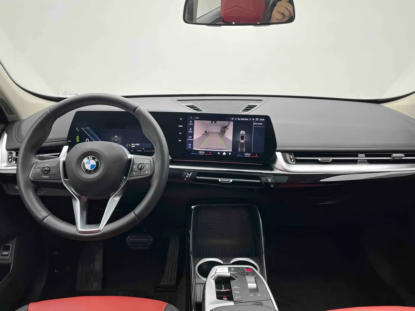 BMW X1 2024 sDrive20Li X Design Package фото 14