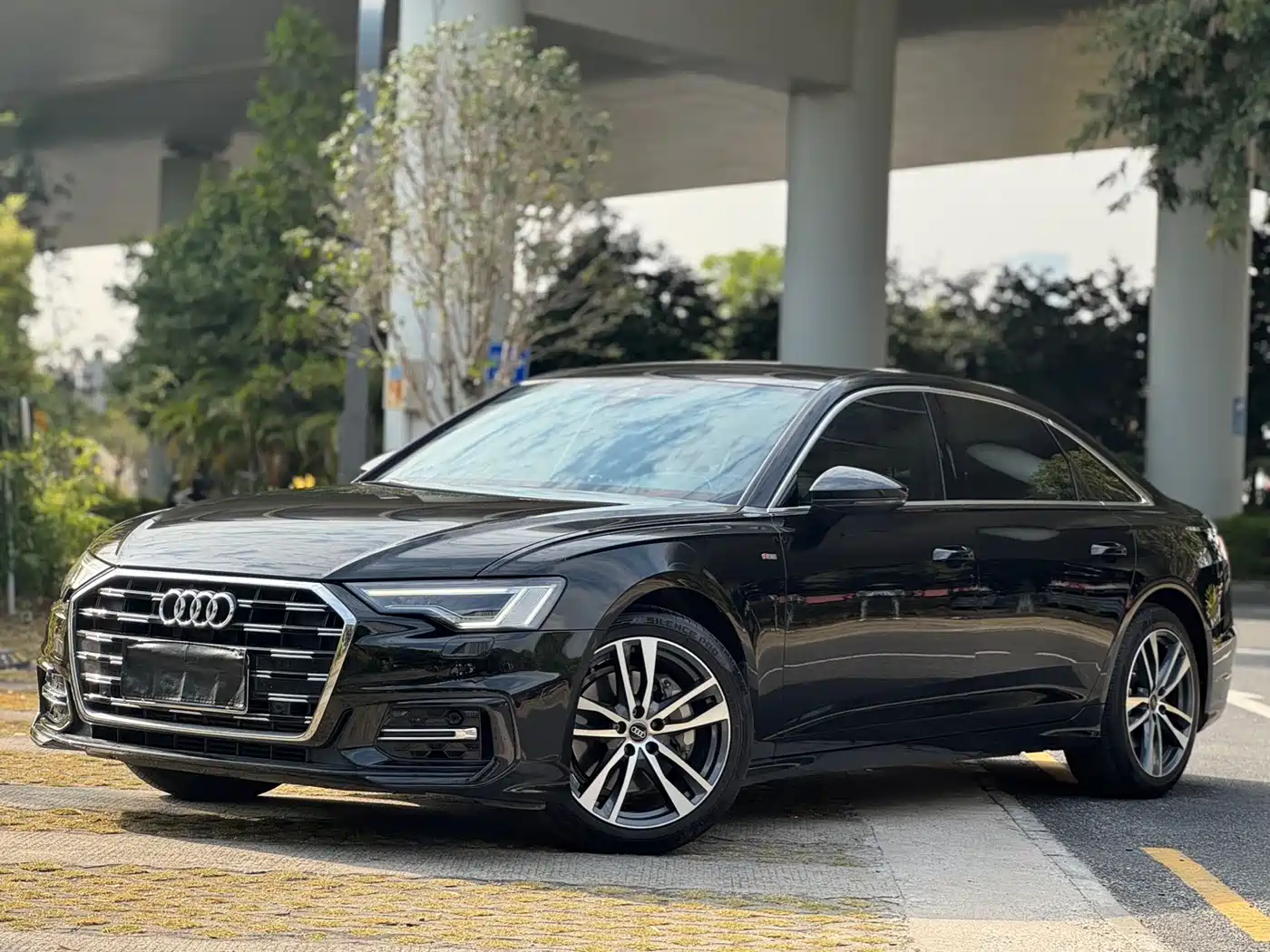 Audi A6L 2023 40 TFSI Luxury Dynamic фото 5