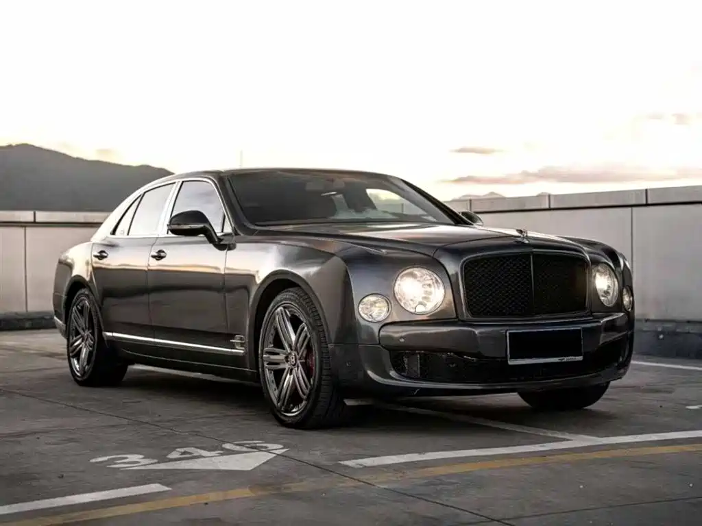 Bentley Mulsanne 2013 6.8T Mulliner Special Edition фото 3