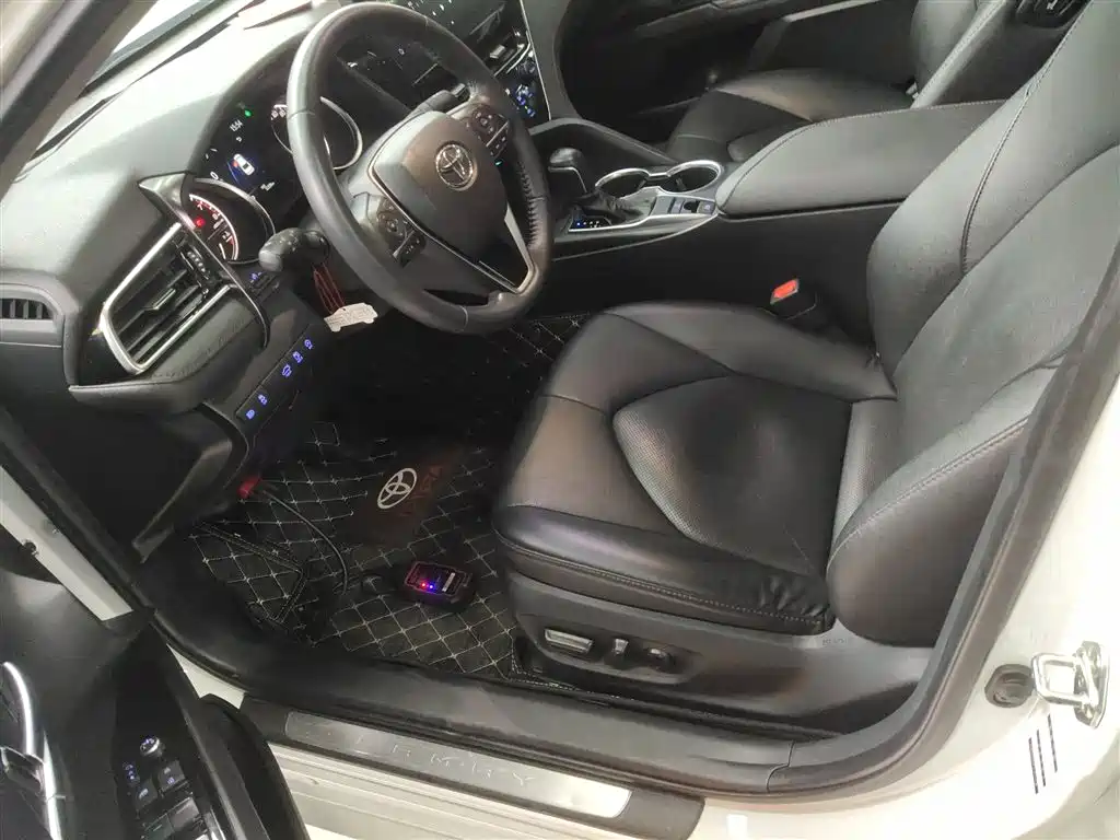 Toyota Camry 2021 2.0G Luxury Edition фото 15