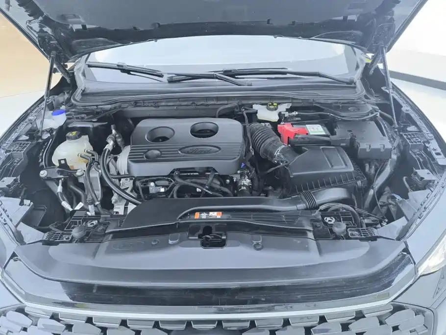 Ford Mondeo 2025 2025 1.5T EcoBoost Luxury
