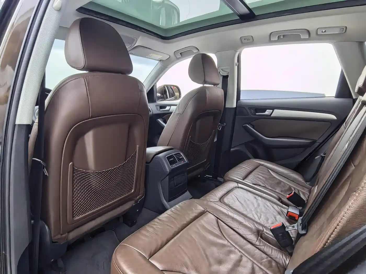 Audi Q5 2015 40 TFSI Technology фото 13