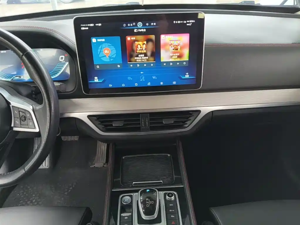 BYD Tang New Energy 2018 DM 2.0T AWD Intelligent Pioneer 7-Seater China V фото 13