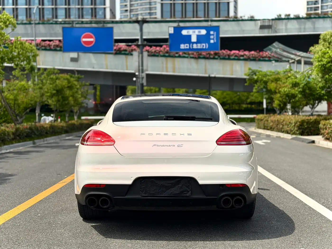 Porsche Panamera 2014 Panamera 4S Executive 3.0T фото 3
