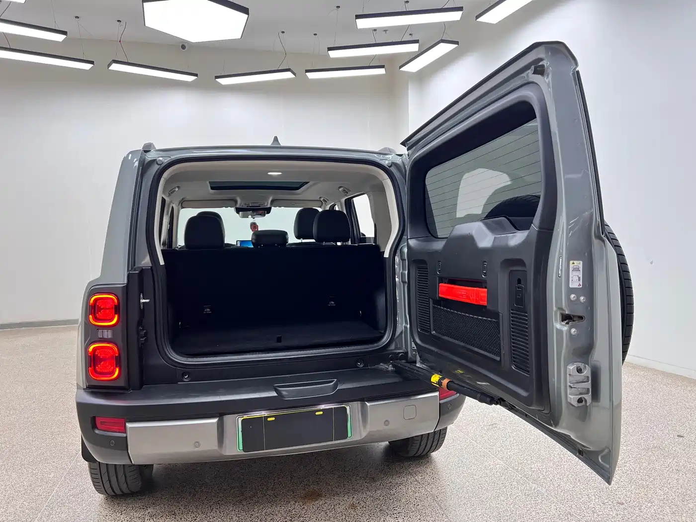 Haval Meng Long NEV 2023 Hi4 102 Explorer Edition фото 32