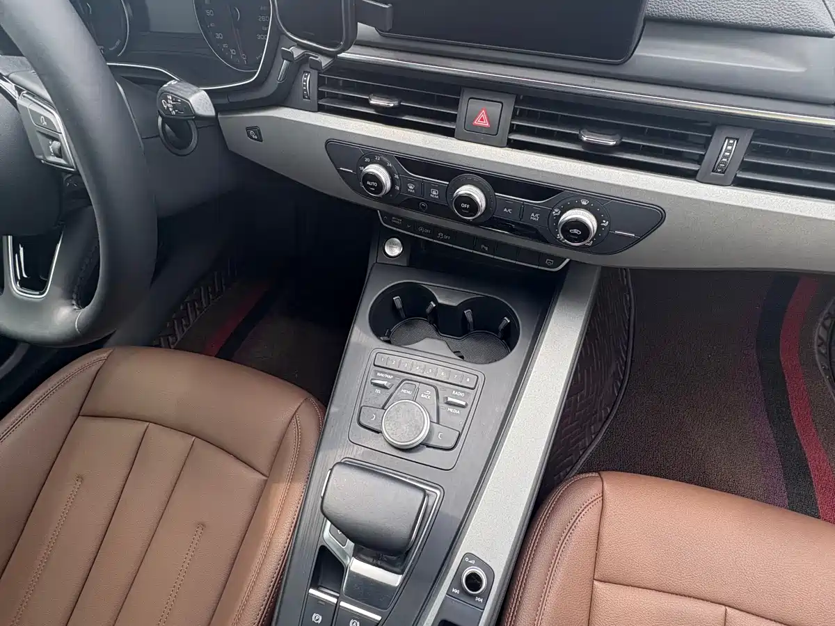 Audi A4L 2018 30th Anniversary 40 TFSI Progressive фото 8