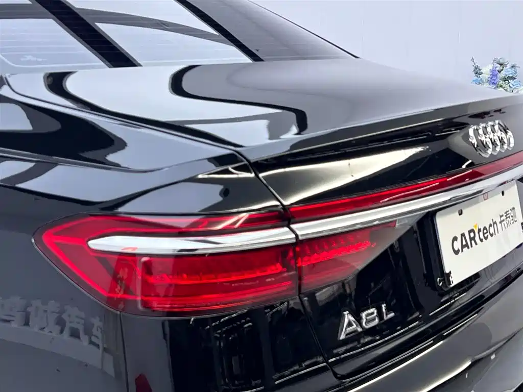 Audi A8 2018 A8L 55 TFSI quattro Launch Premium фото 10