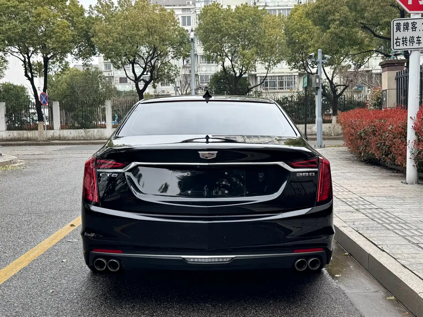 CADILLAC CT6