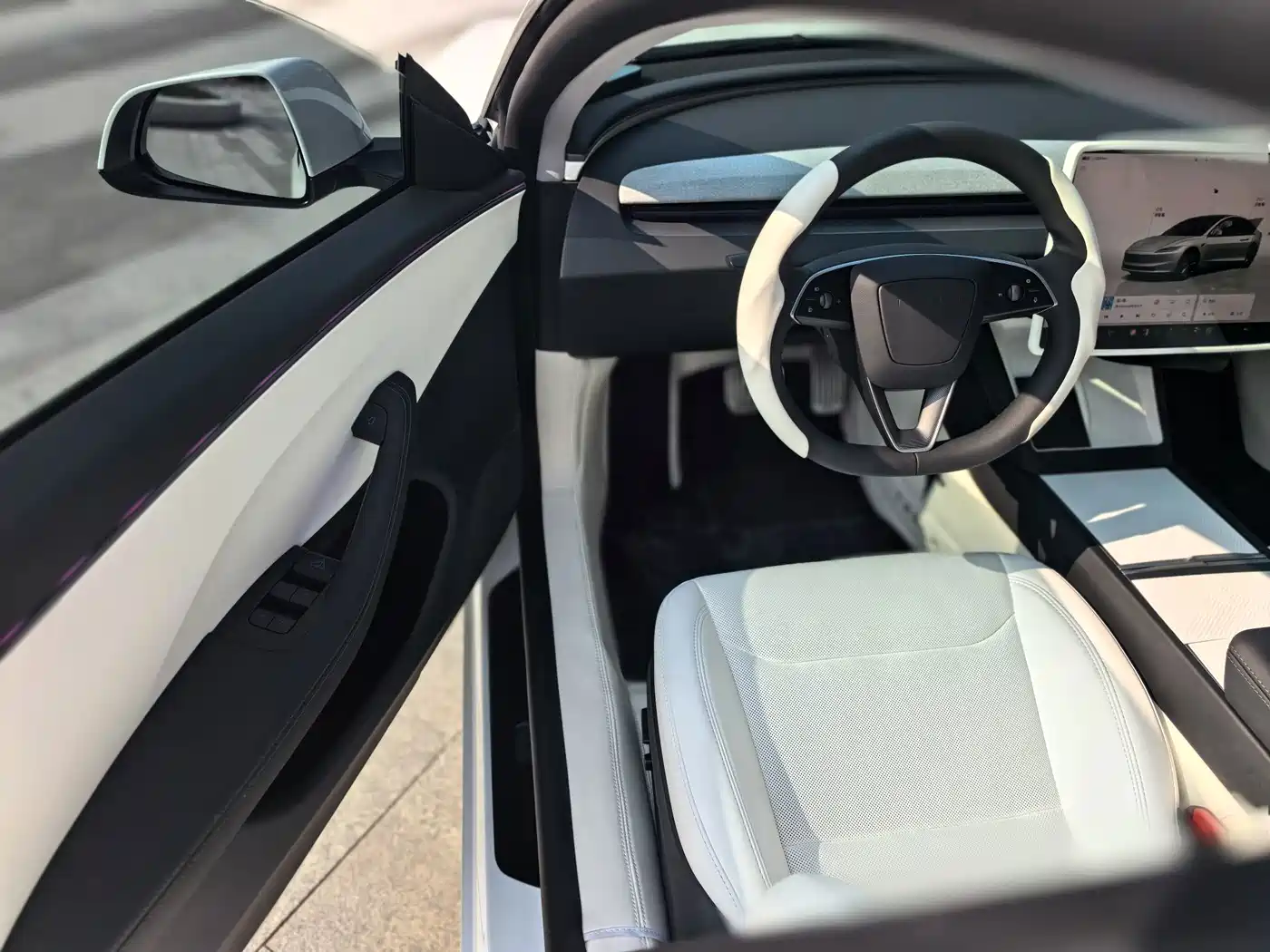 Tesla Model 3 2026 2025 Model Year Facelift Rear-Wheel Drive