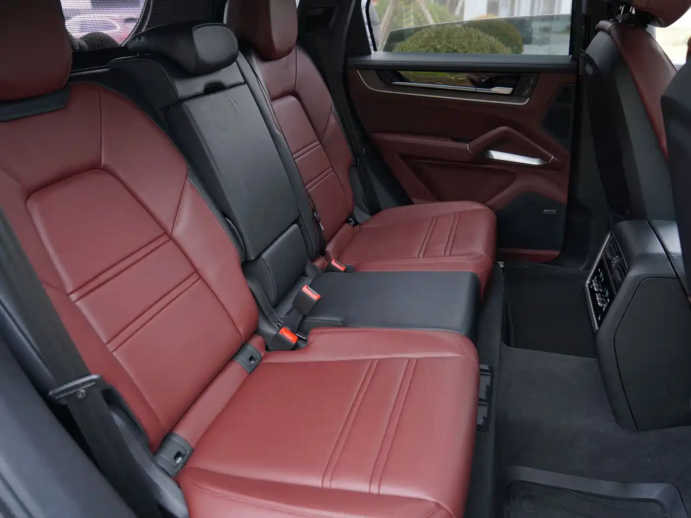 Porsche Cayenne 2025 Cayenne 3.0T Dynamic Edition фото 4