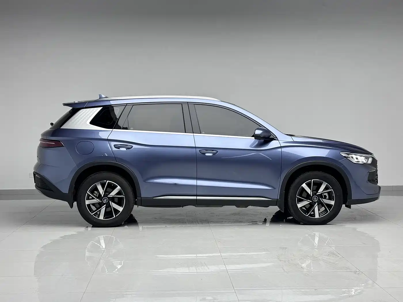 BYD Song Pro New Energy 2023 Champion Edition DM-i 110KM Surpassing Type фото 8