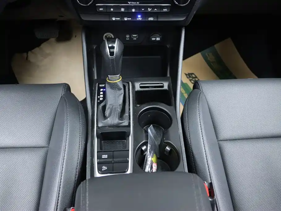 Hyundai Tucson 2015 1.6T Dual Clutch 2WD Smart фото 24