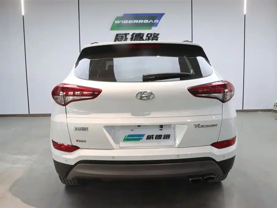 Hyundai Tucson 2015 1.6T Dual Clutch 2WD Smart фото 7