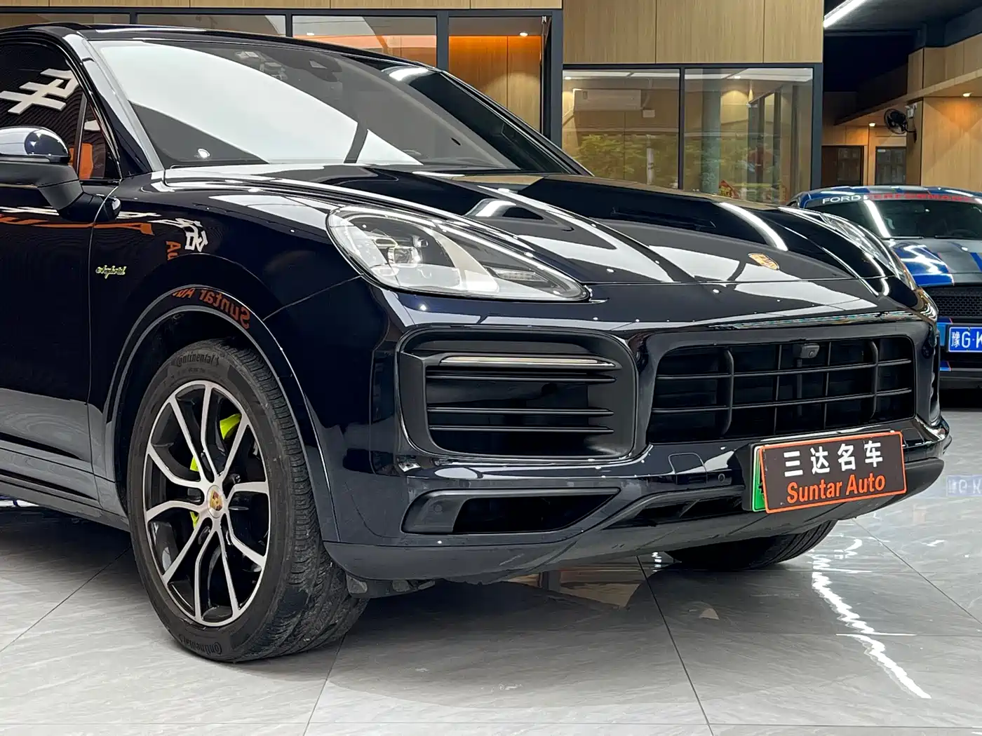 Porsche Cayenne New Energy 2023 Cayenne E-Hybrid 2.0T Platinum Edition фото 7