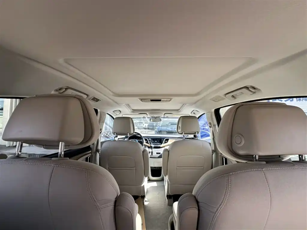 Buick GL8 2017 ES 28T Comfort Type China V фото 6