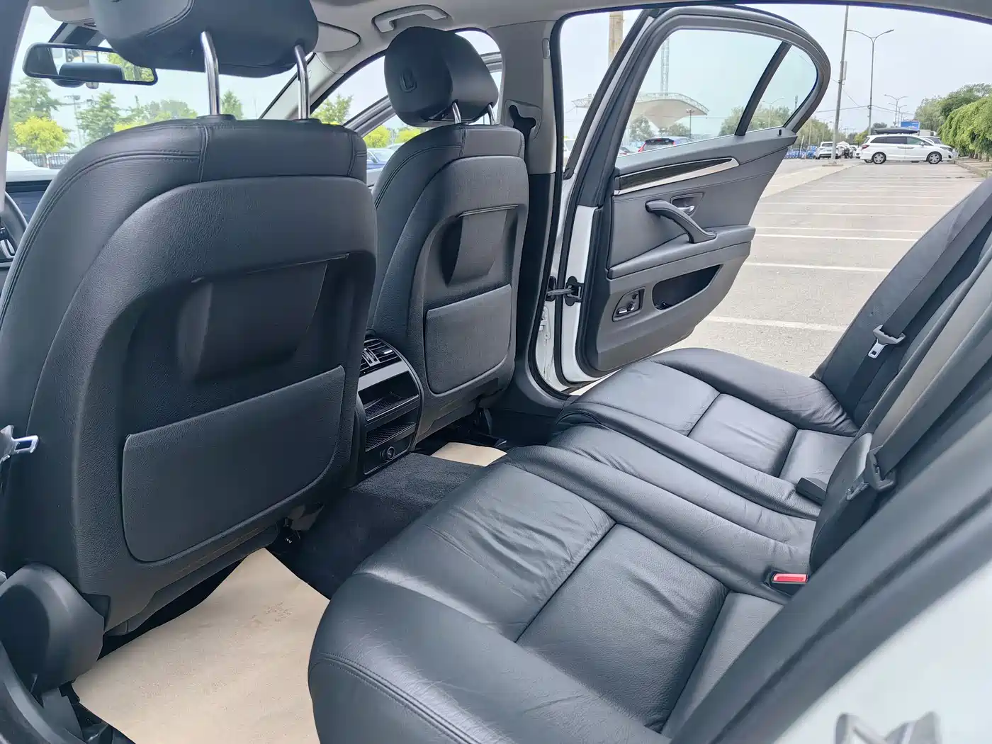 BMW 5 Series 2017 525Li Leading Edition фото 7
