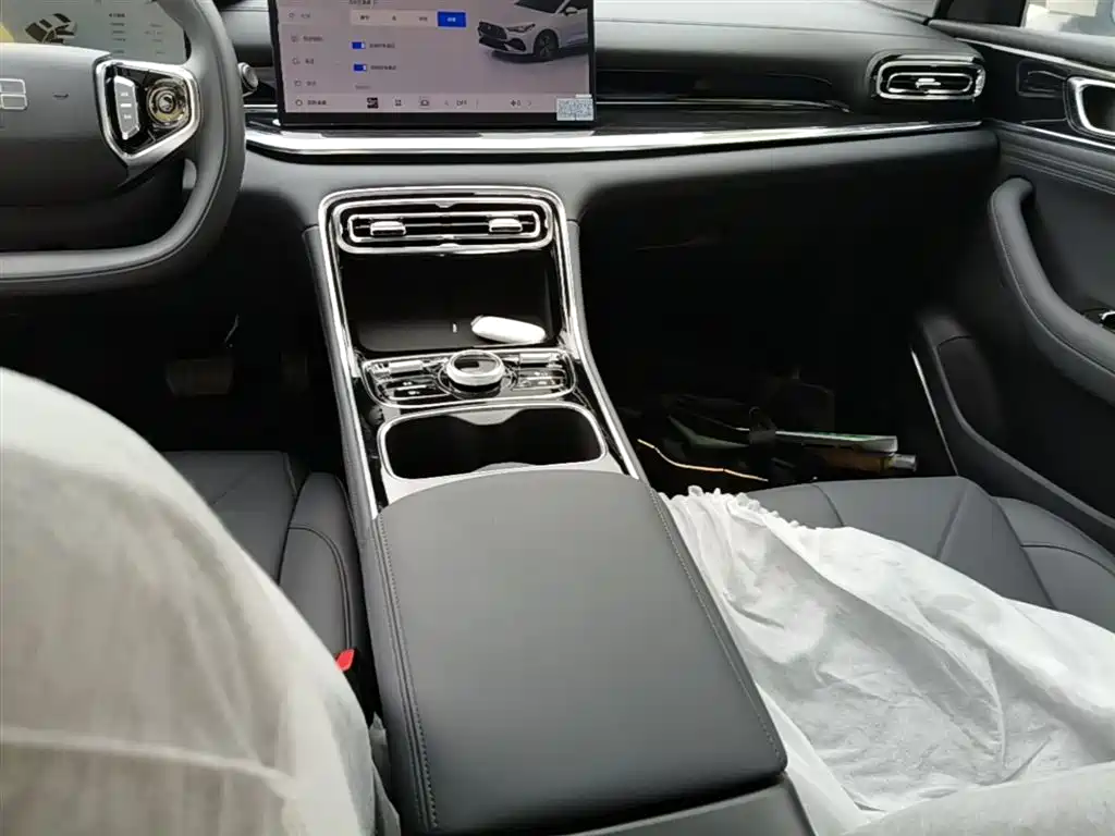 Geely Galaxy Galaxy Stellar 6 2025 125km Long Voyage Edition фото 14
