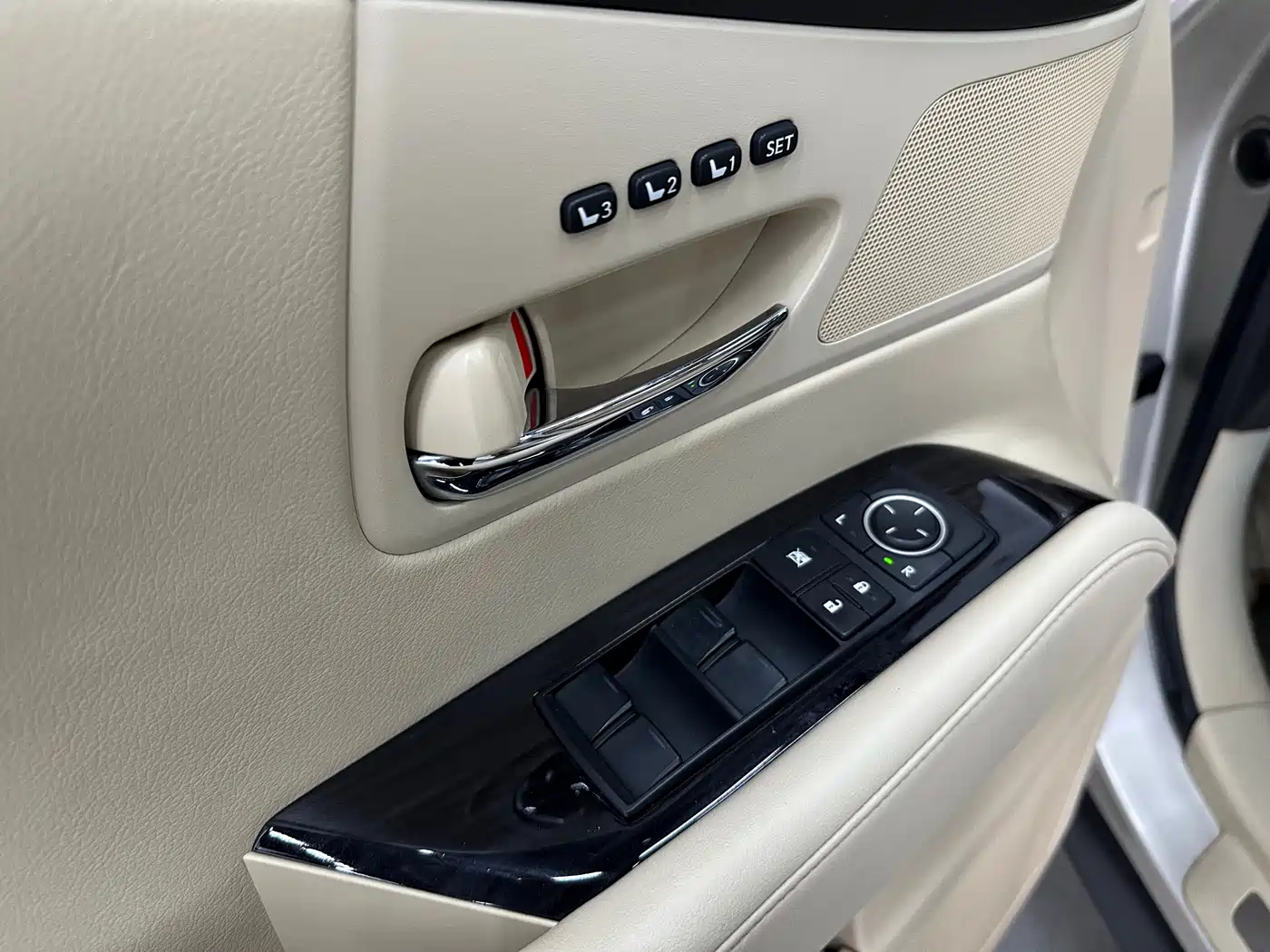 Lexus RX Classic 2011 270 Elegance фото 6