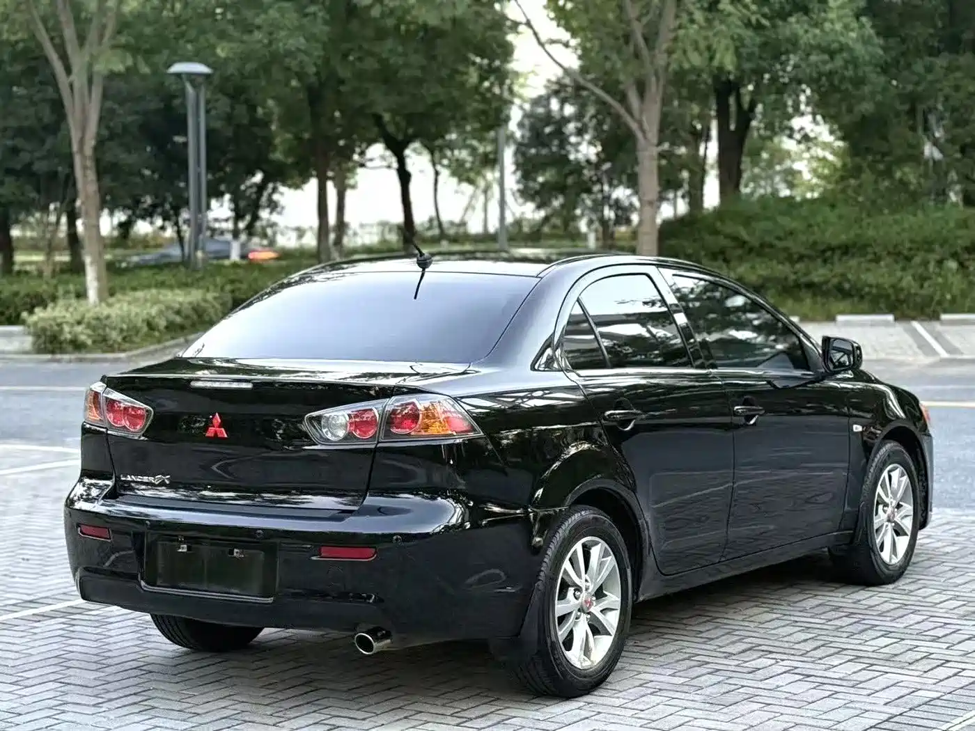 Mitsubishi Lancer EX 2011 Fashion Edition 1.8L CVT Comfort фото 8