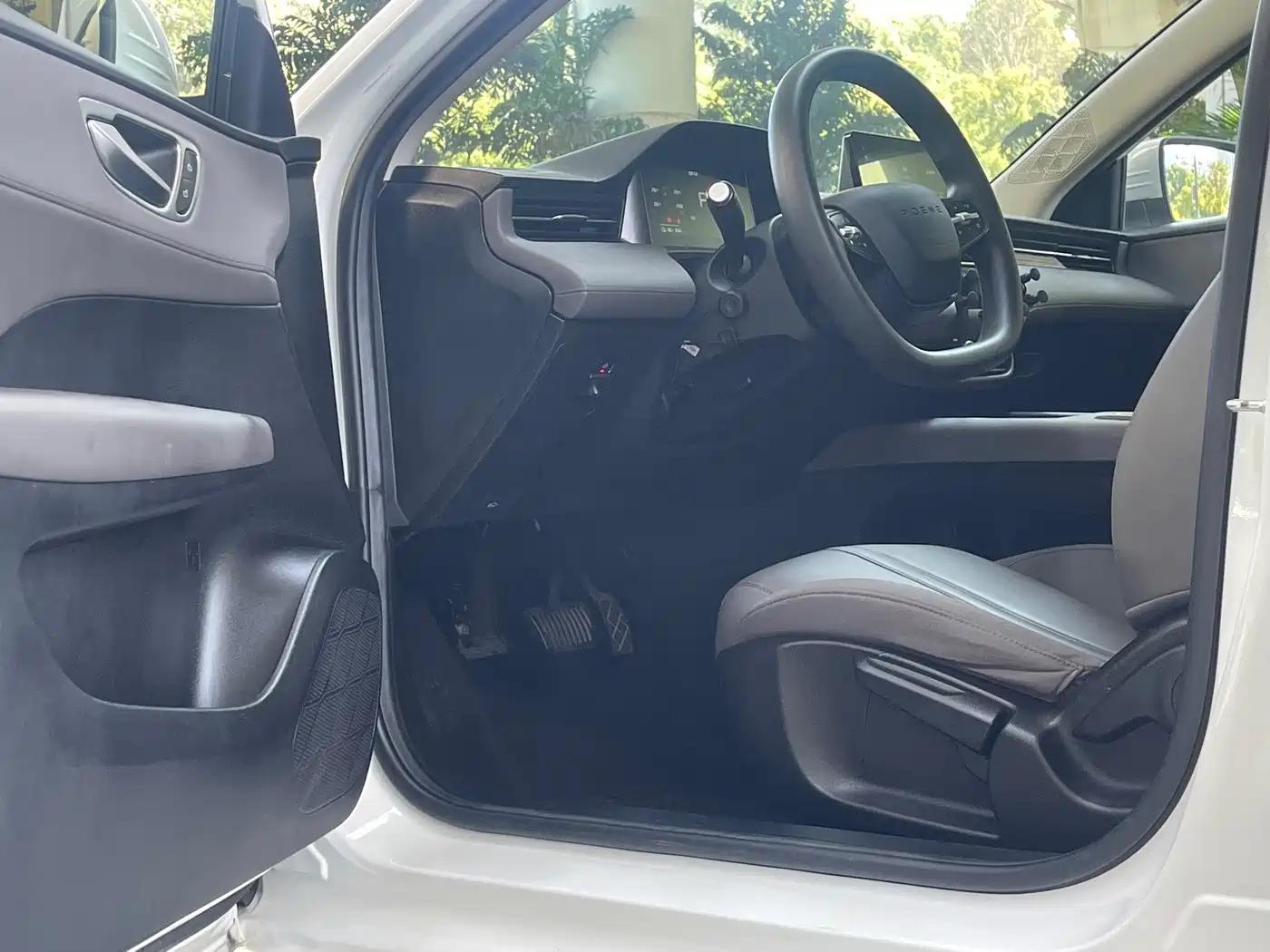Roewe D6 2025 2025 Model 450km Premium Edition