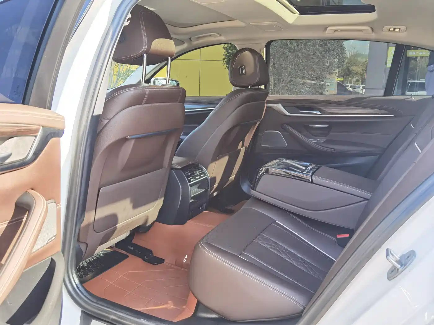 BMW 5 Series 2023 530Li Leading Luxury Package фото 6