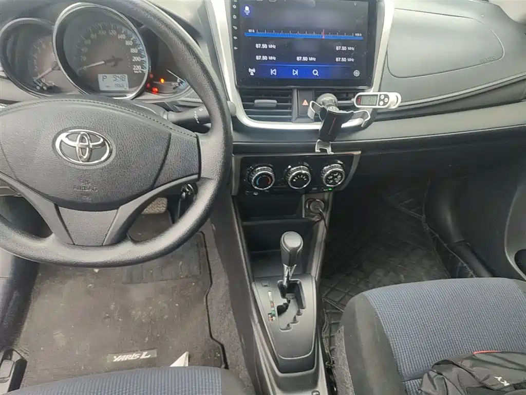 Toyota YARiS L Zhi Xuan 2019 1.5E CVT MeiDong Edition China VI фото 10