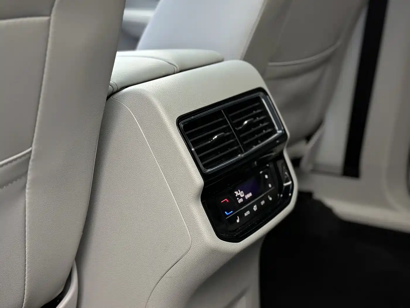 Volkswagen Teramont 2022 Teramont X 380TSI 4MOTION Premium Luxury фото 13