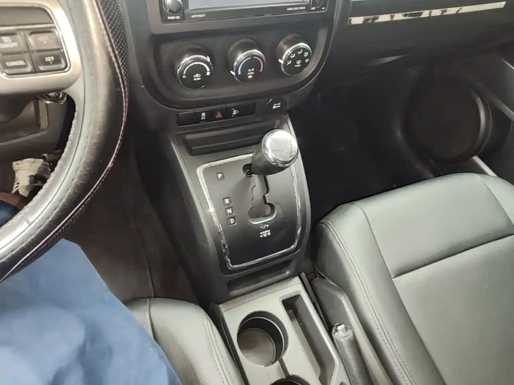 Jeep Patriot 2015 2014 2.0L Sport Enhanced Edition