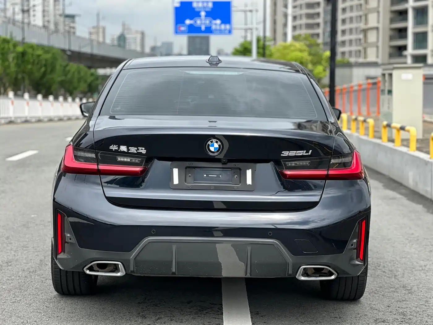 BMW 3 Series 2024 325Li M Sport Package фото 12