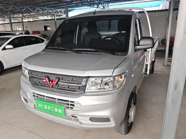  Wuling Motors Wuling Rongguang New Truck 2021 Model 1.8L Basic Single Cab Dual Rear Wheels LJ479Q6