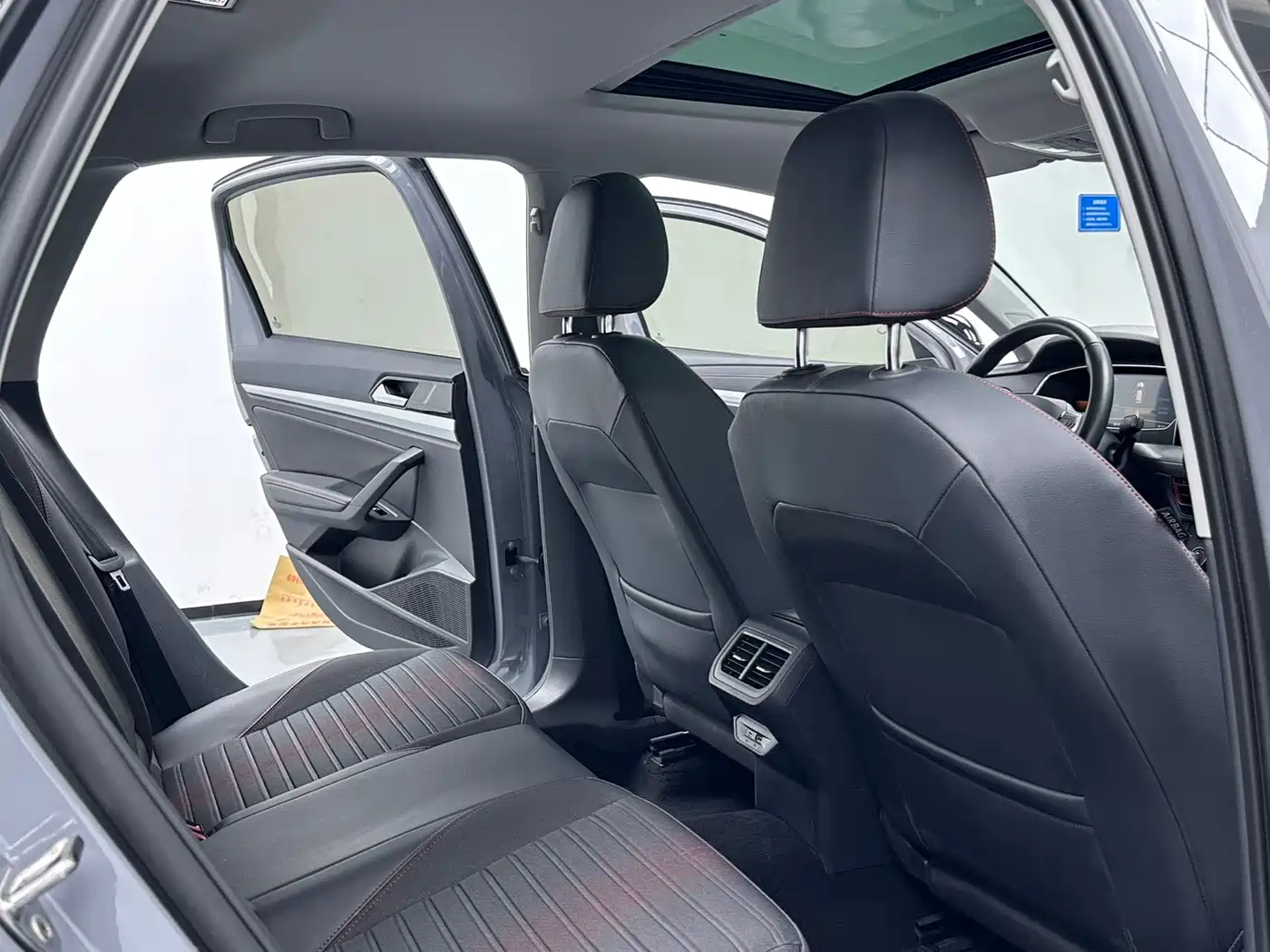 Volkswagen Lavida 2023 280TSI DSG Starlight Comfort Edition фото 10