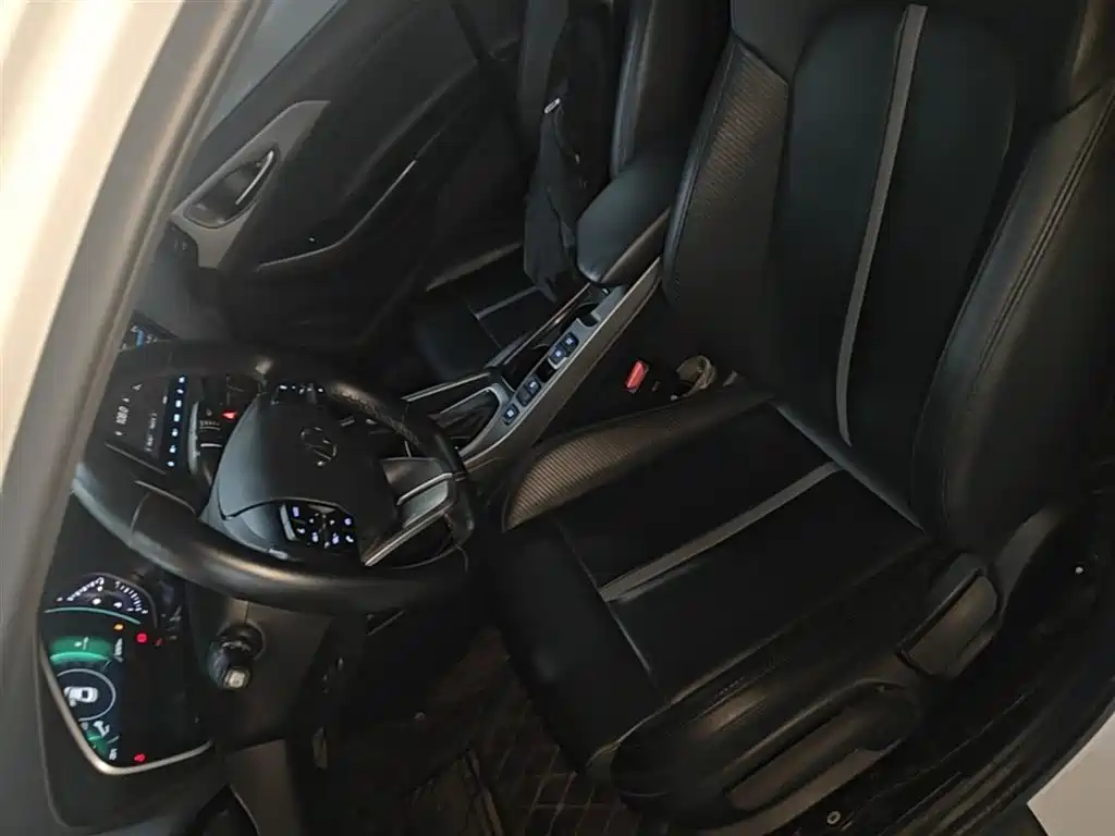 Hyundai Fista 2019 280TGDi Sport Edition China VI фото 15