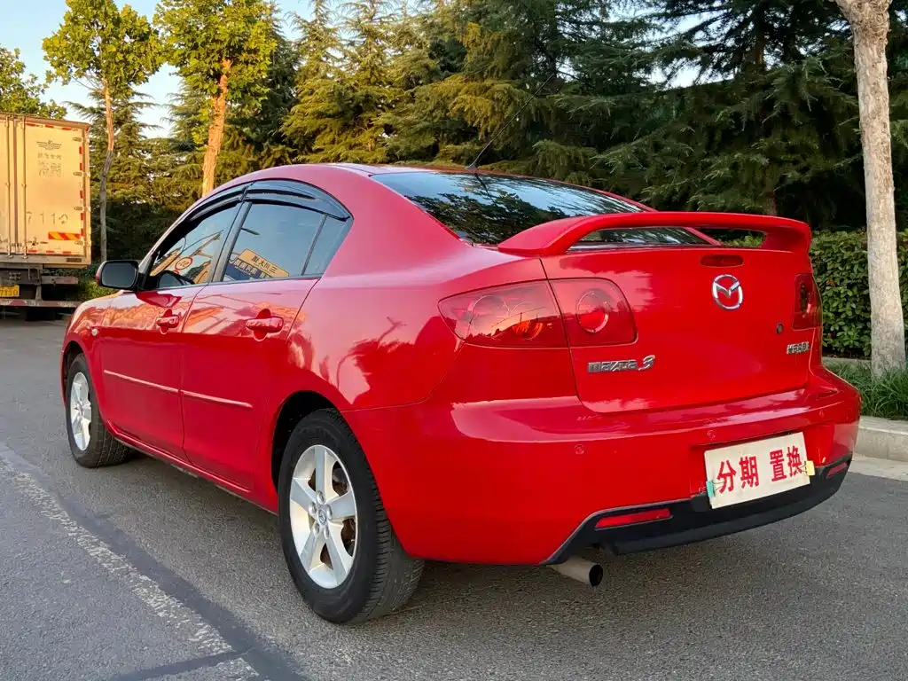 Фото 14 - Mazda 3